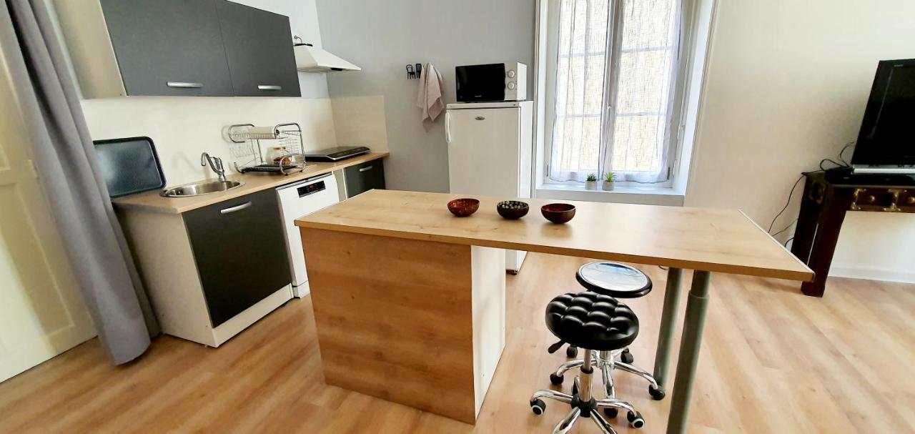 Artistique Apartment Sille-le-Guillaume Luaran gambar